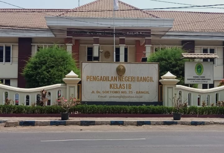 : TUNTUTAN 2 TAHUN MARGO YUWONO: HUKUM YANG TUMPUL UNTUK KEJAHATAN, TAJAM UNTUK YANG BERJUANG MELURUSKAN SISTEM
