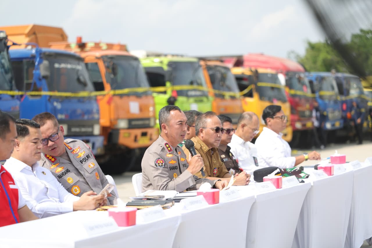 DEBARKASI MIGAS SUMSEL! POLDА TANGKAP 1,26 JUTA LITER BBM ILEGAL, 50 TRUK RAJAWALI, DAN BUKA JALAN LEGAL BAGI RAKYAT