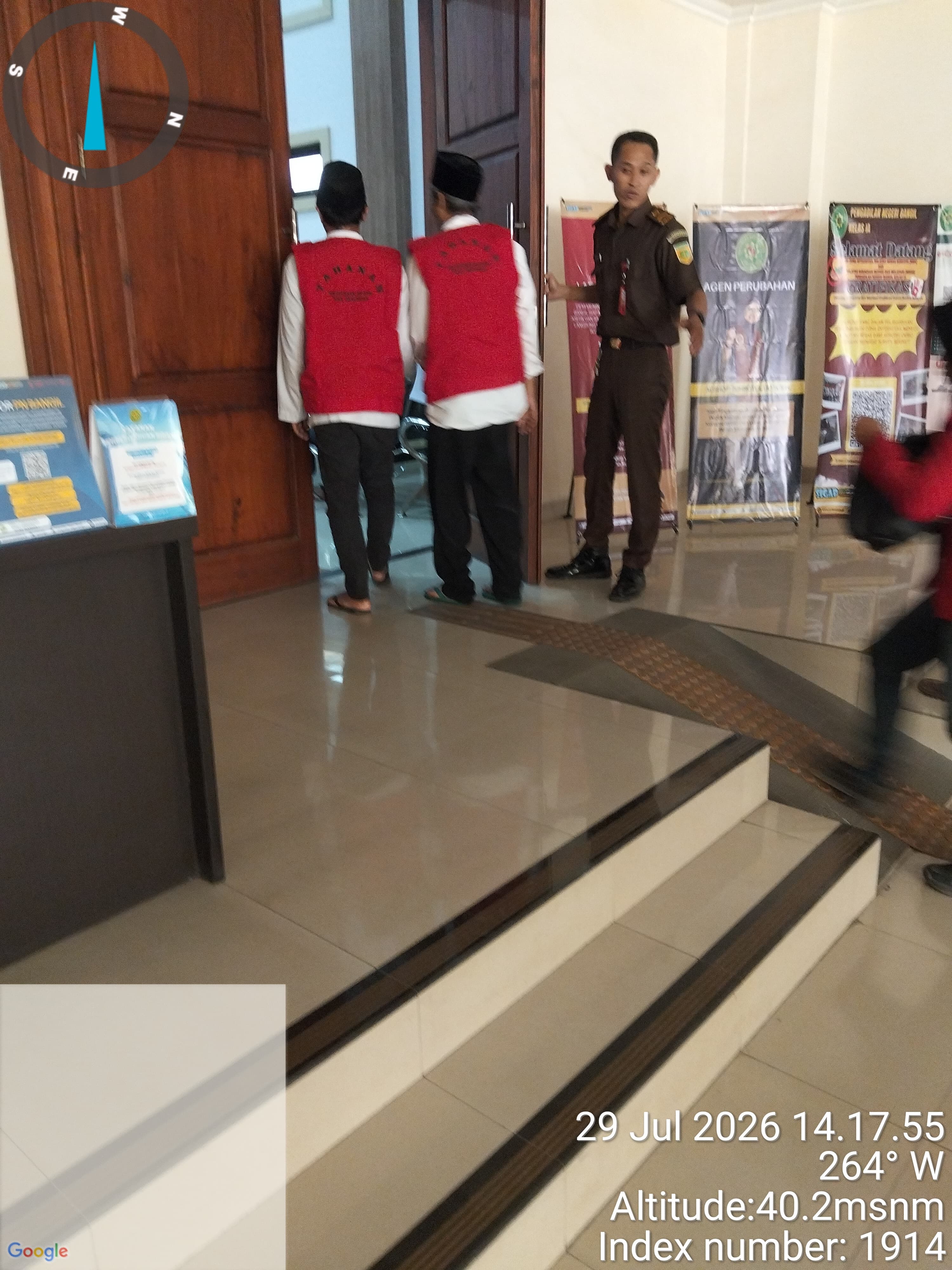ADA APA DENGAN POLRES PASURUAN? SAMSUL YANG MENGATUR SEMUA DITUNTUT RINGAN, MARGO YANG TAK SENTUH APA-APA DIJATUHI TUNTUTAN TERBERAT — SEMUA PELAKU LAIN DIBEBASKAN!